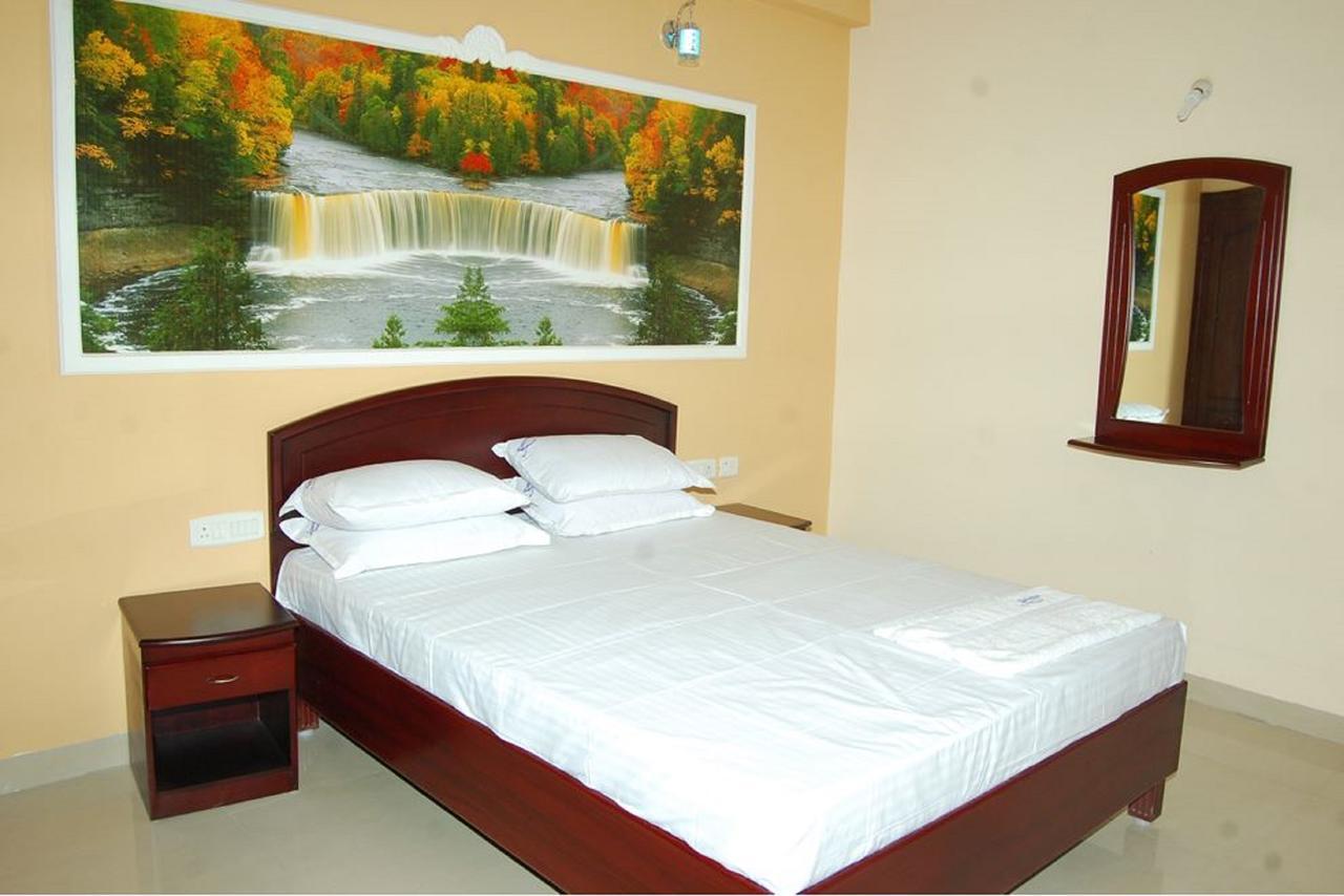 Hotel Kings Palace Shencottah Exterior photo